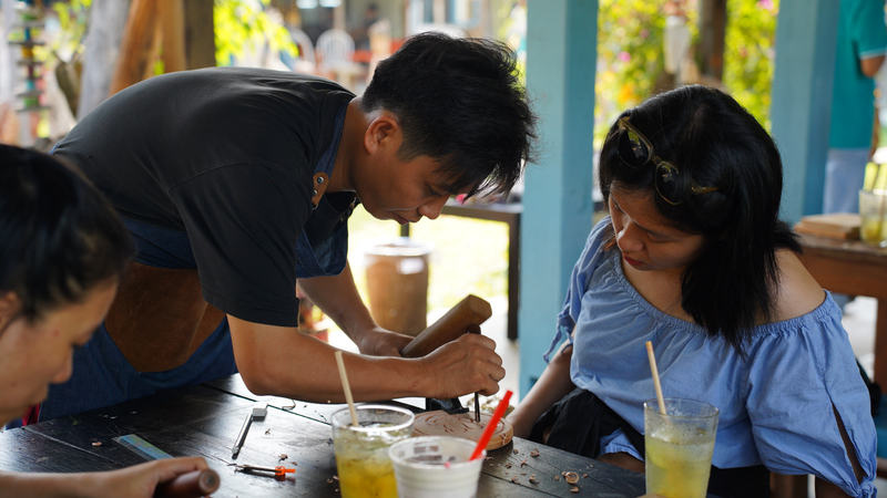  Workshop điêu khắc gỗ Làng Củi Lũ (6)